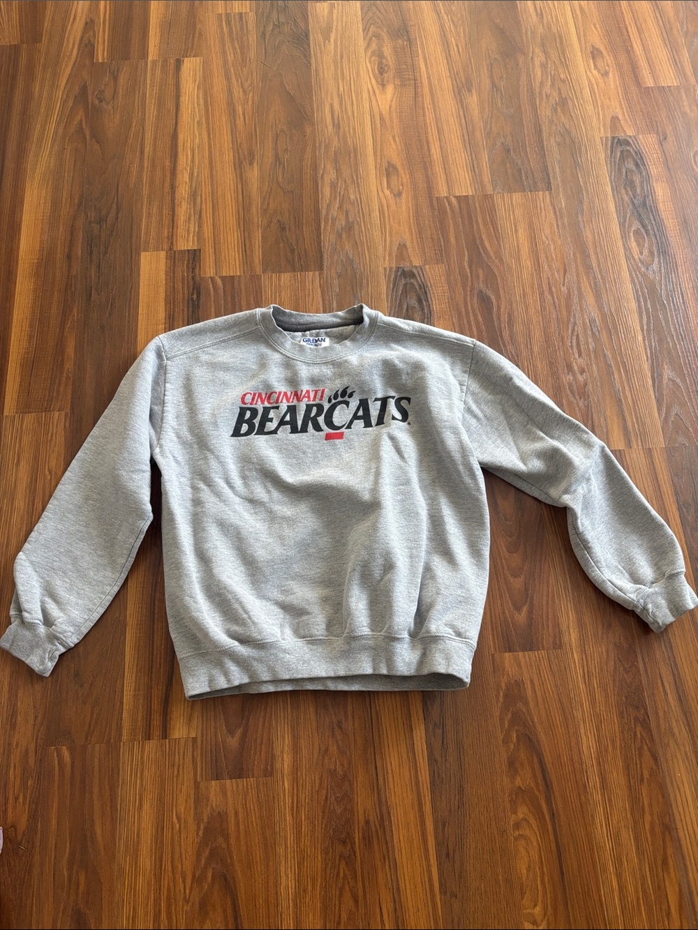 Gildan Gray Cincinnati Bearcats Crewneck Sweatshirt